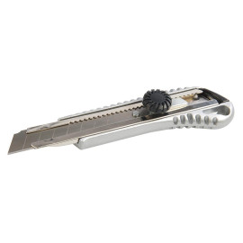 Cutter en Métal à Lame Sécable 18 mm – Précision et Confort d'Utilisation - Silverline