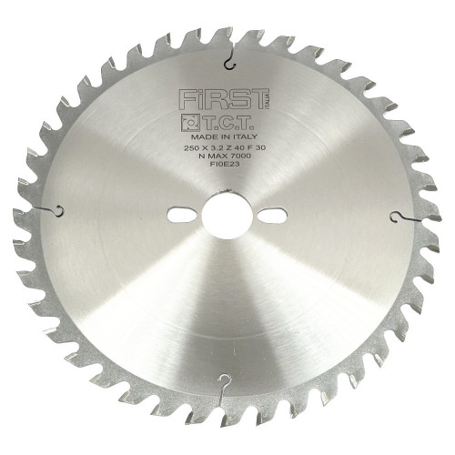 HM Circular Saw Blade D. 250 x Al. 30 x Thickness 3,2/2,2 mm x Z40 Alt for Wood - GAMMA III - FIRST ITALIA